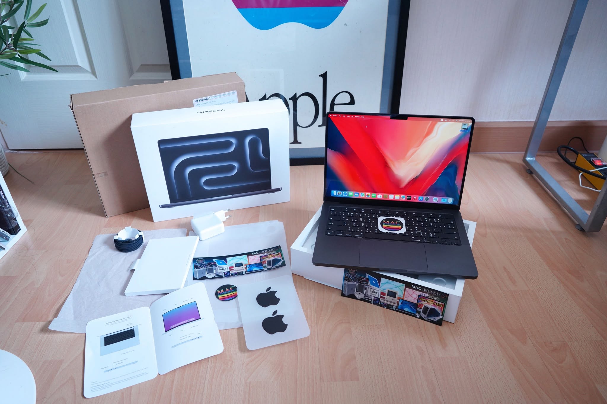 MacBook Pro · 14″ · M5 · 2026 · 16 GB RAM · 1 TB SSD