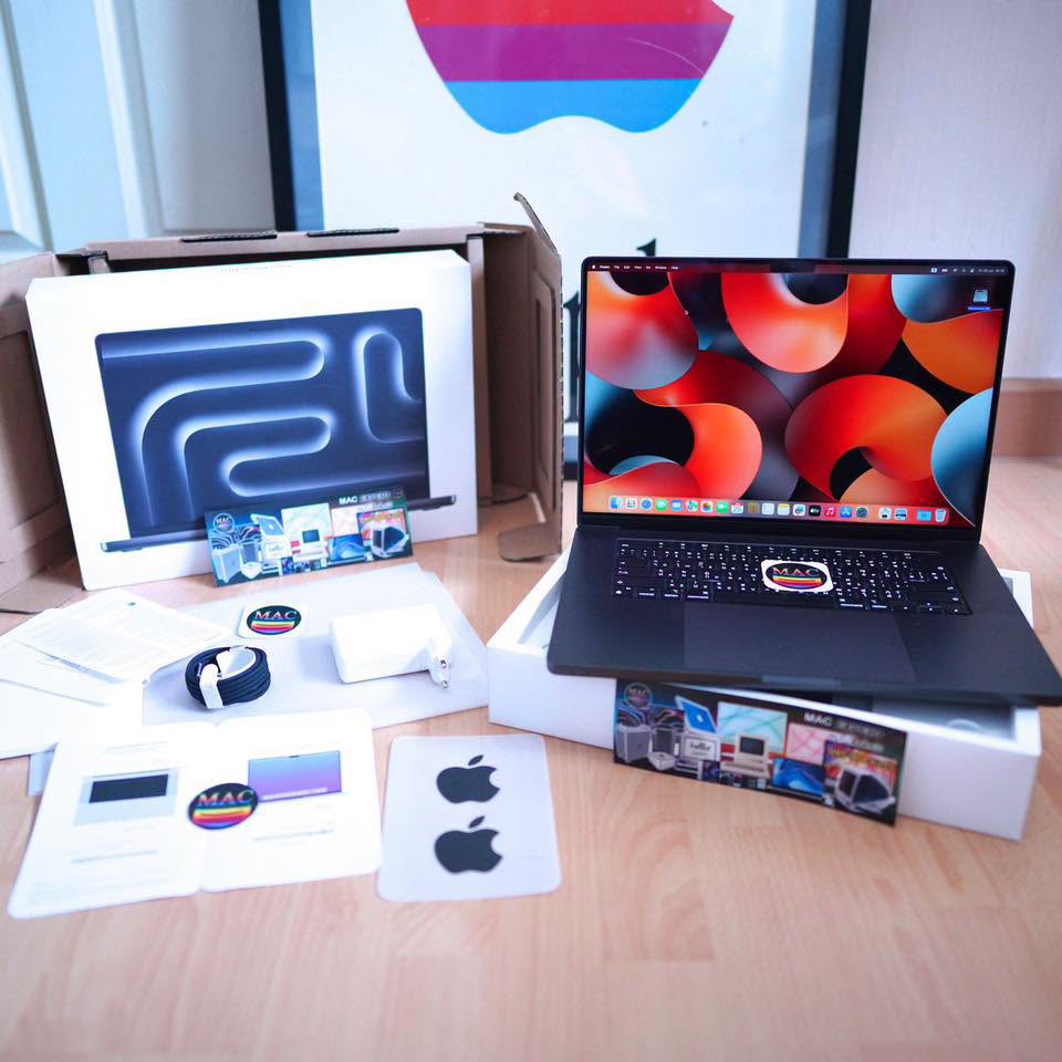 MacBook Pro · 16″ · M4 Max · 2024 · 36 GB RAM · 1 TB SSD